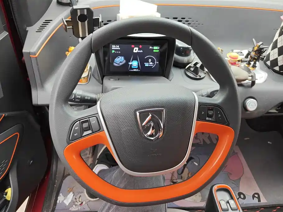 BAOJUN E100