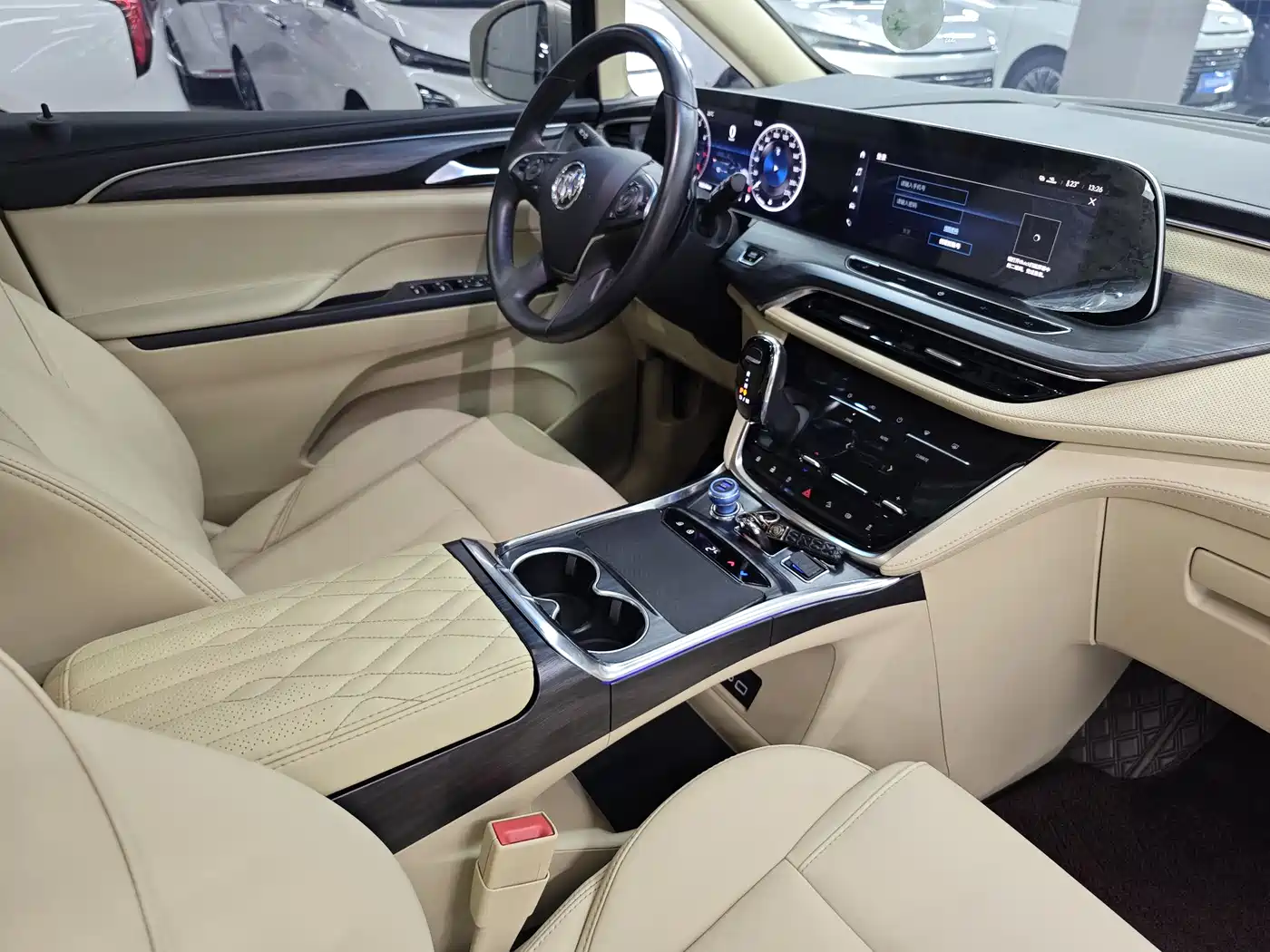 Buick GL8 2023 ES Landmaster Exclusive фото 10