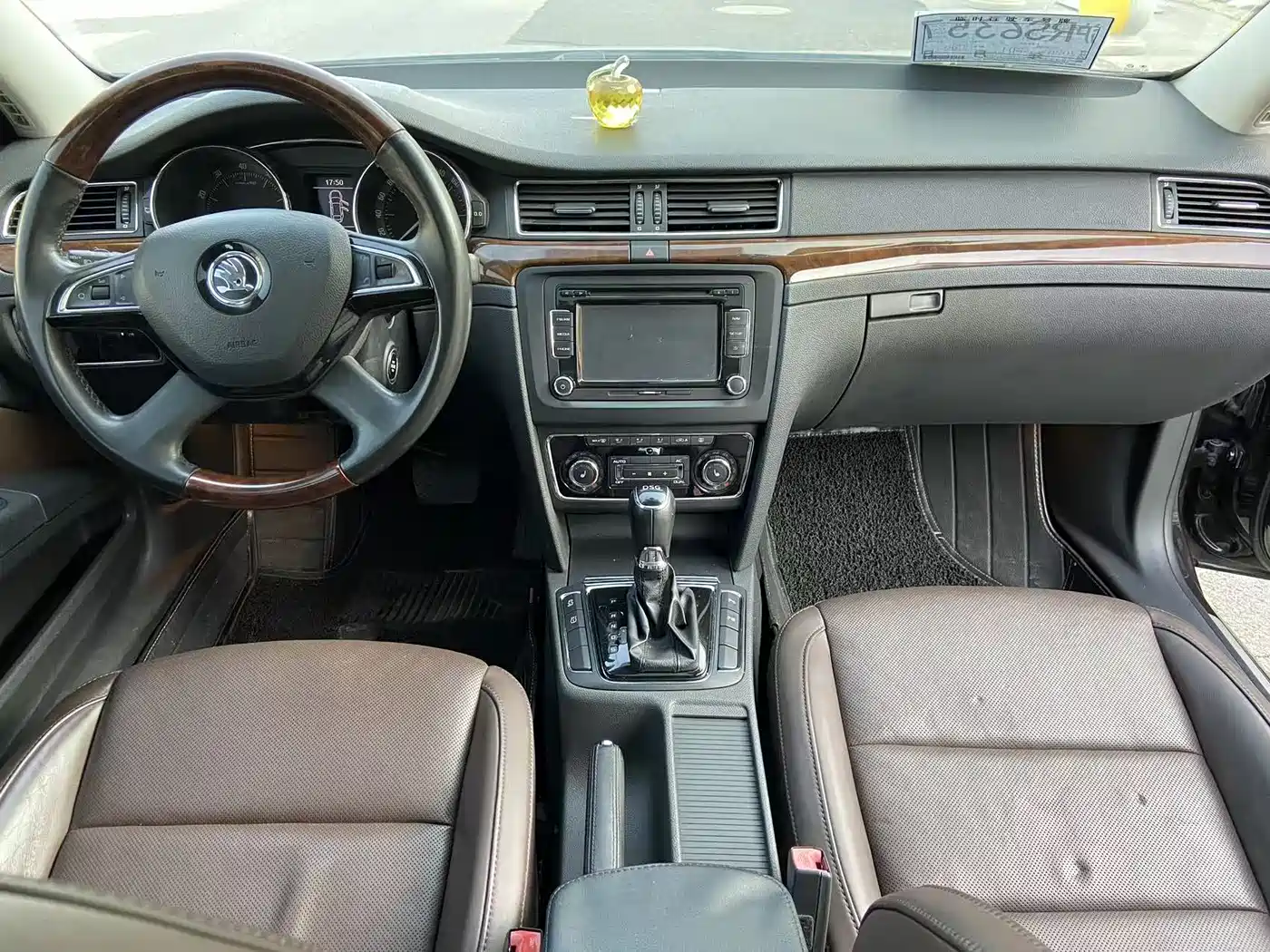 Škoda Superb 2013 2.0TSI DSG Executive Edition фото 11