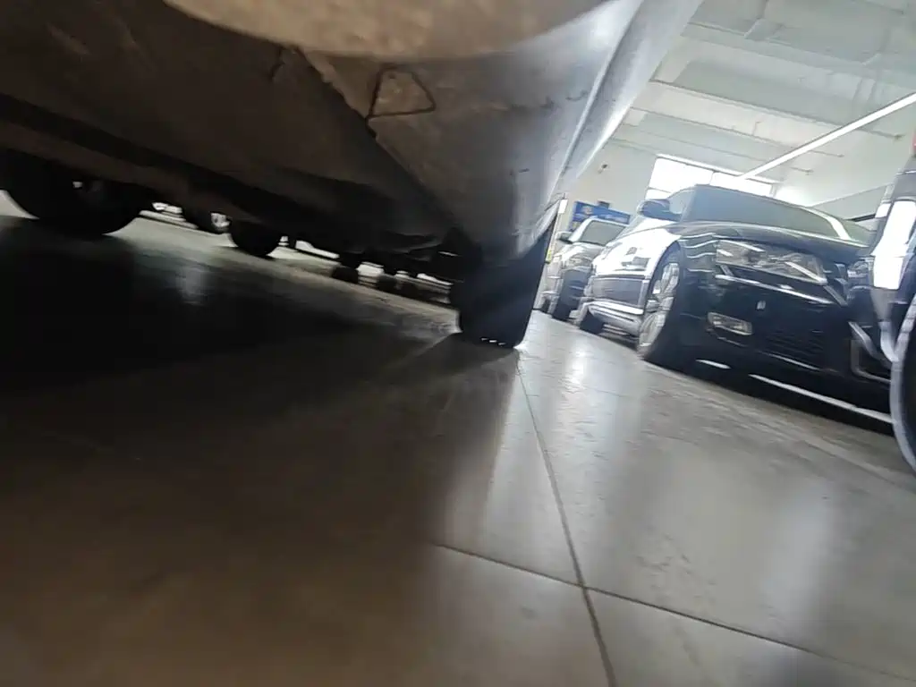 Jeep Cherokee (Import) 2015 2014 2.4L Luxury
