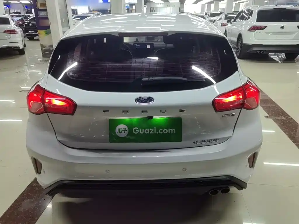 Ford Focus 2021 2021 Hatchback EcoBoost 180 Auto Trend