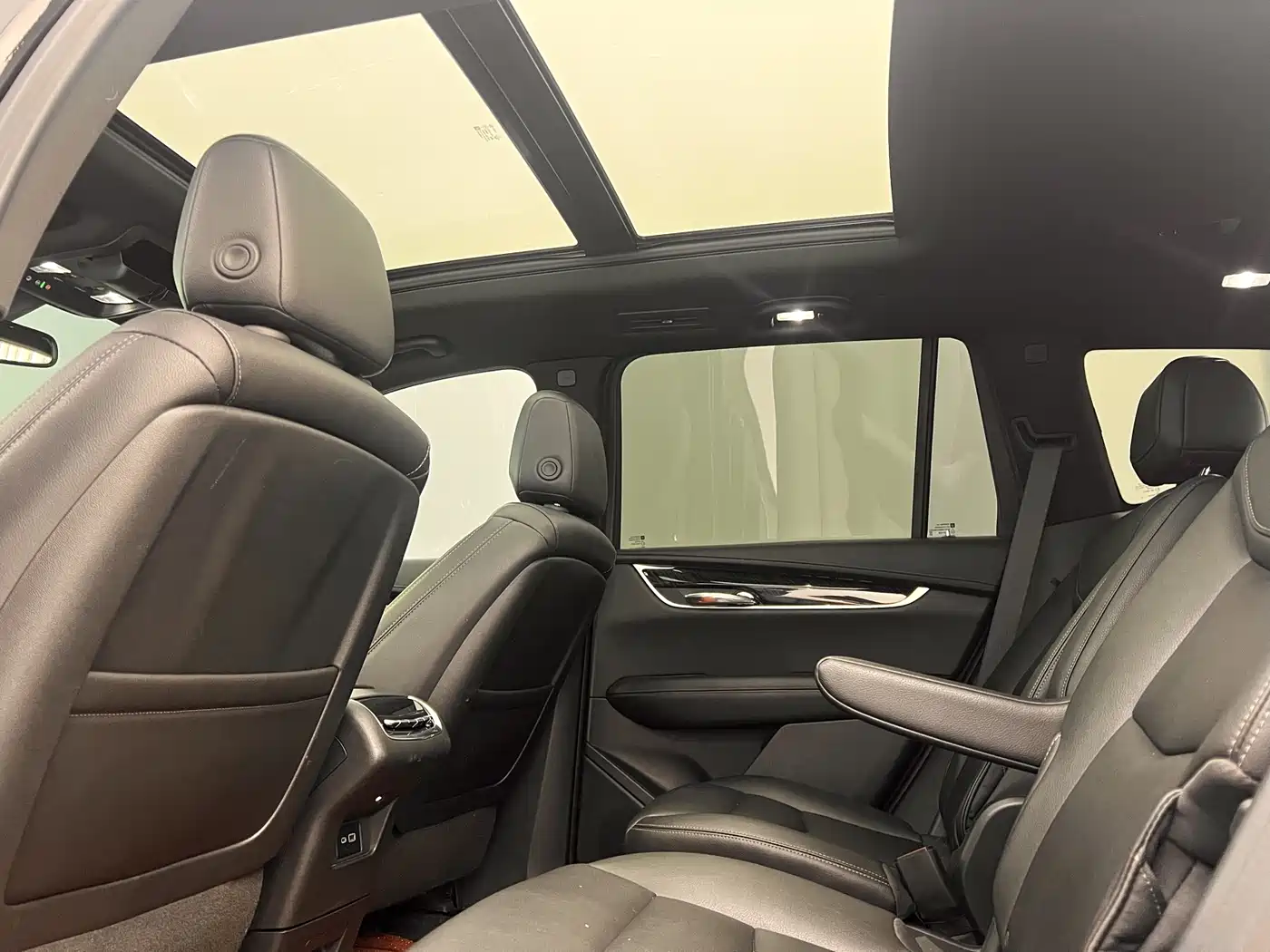 Cadillac XT6 2021 28T 6-Seater Luxury фото 17