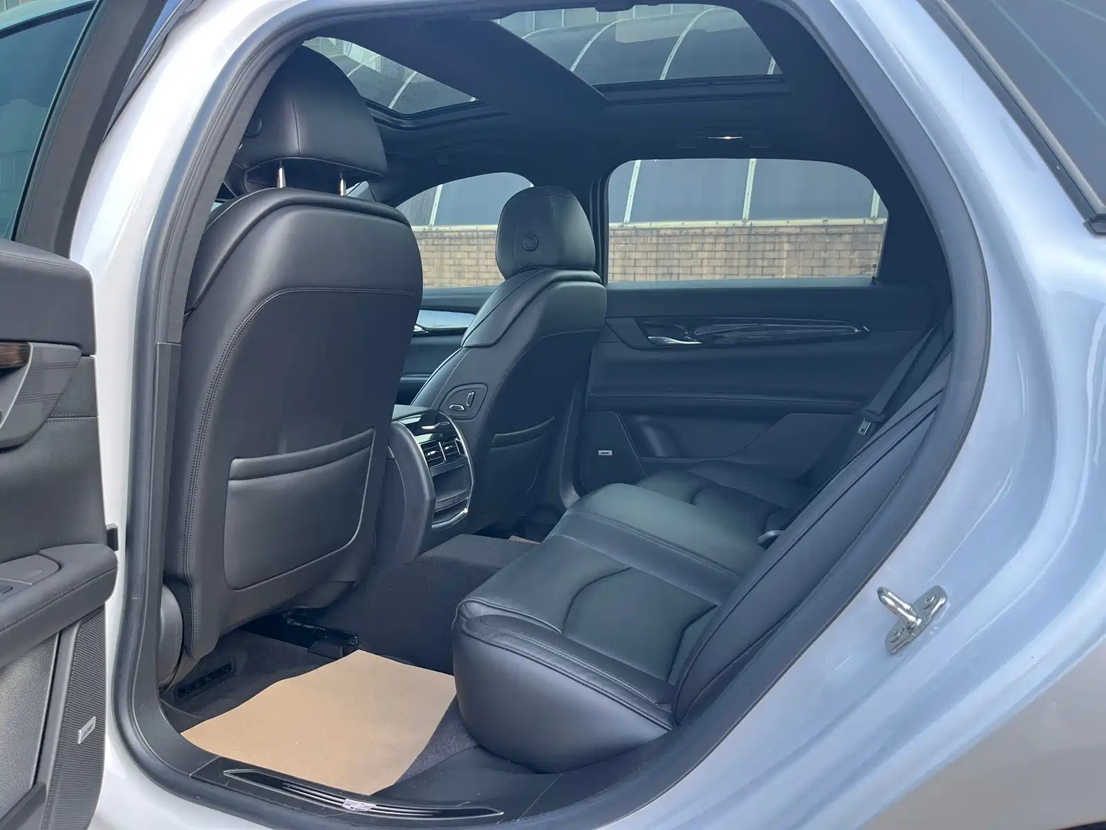 Фото 15 - Cadillac CT6