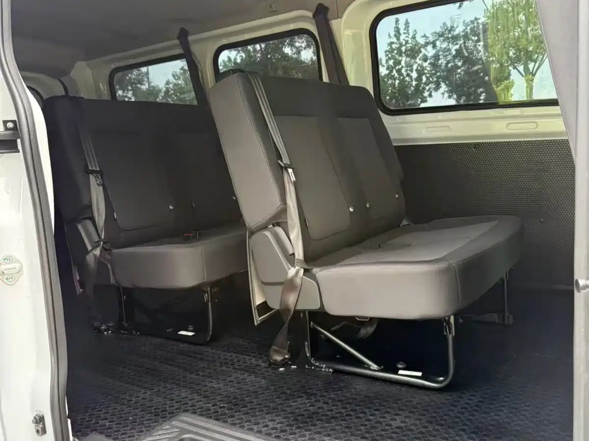 Jiangling E-Fushun 2025 2025 Clear Window Version 53.58kWh Medium Wheelbase Low Roof