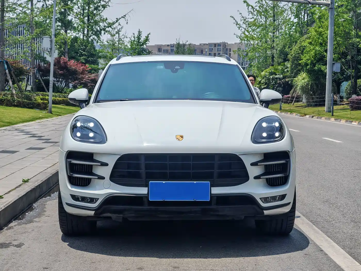 Porsche Macan 2016 Macan Turbo 3.6T фото 2
