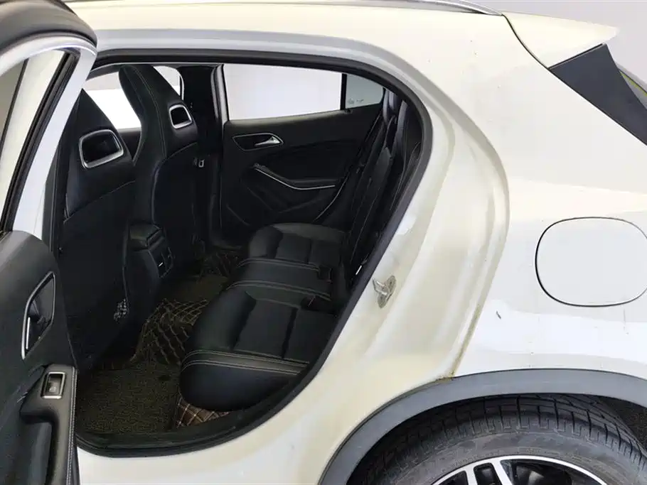 Mercedes-Benz GLA 2016 GLA 200 Fashion фото 11