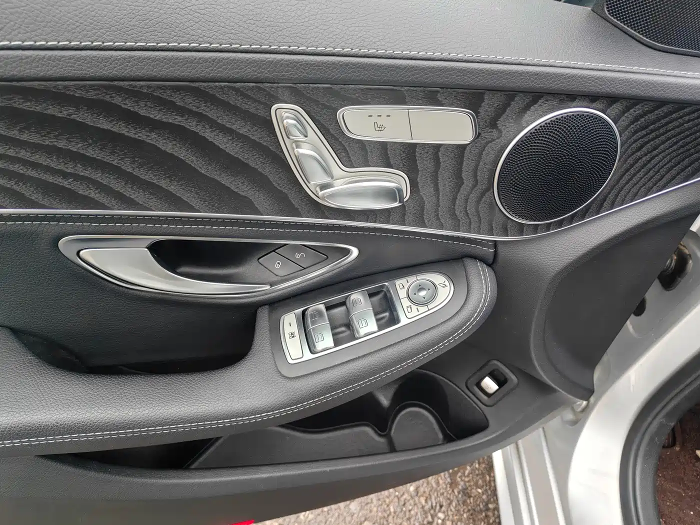 Mercedes-Benz C-Class 2015 Facelift C 200 L Sport фото 7