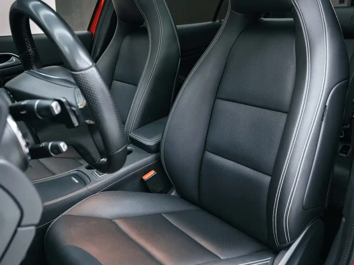 Mercedes-Benz GLA 2015 GLA 220 4MATIC Fashion Edition фото 21