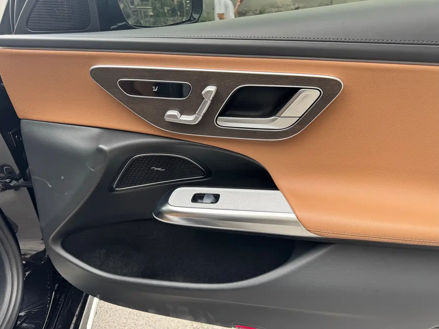 Mercedes-Benz E-Class 2024 E 300 L Fashion фото 14