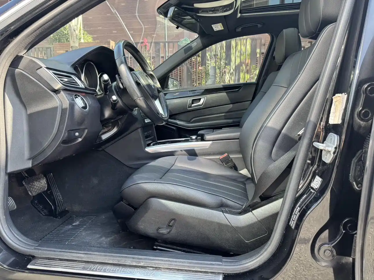Mercedes-Benz E-Class 2015 Facelift E 180 L Sport фото 3