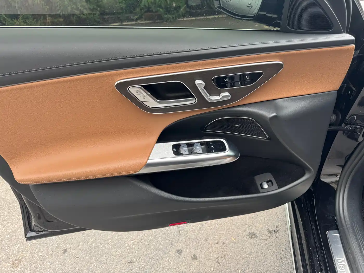 Mercedes-Benz E-Class 2024 E 300 L Fashion фото 15