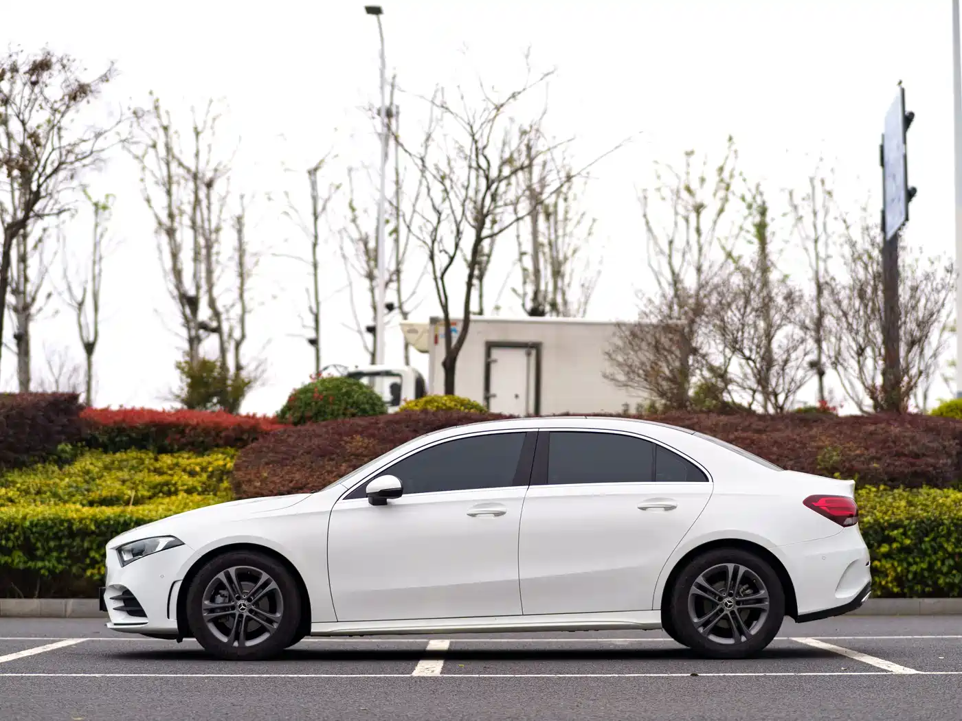 Mercedes-Benz A-Class 2020 Facelift A 180 L Sport Sedan фото 7
