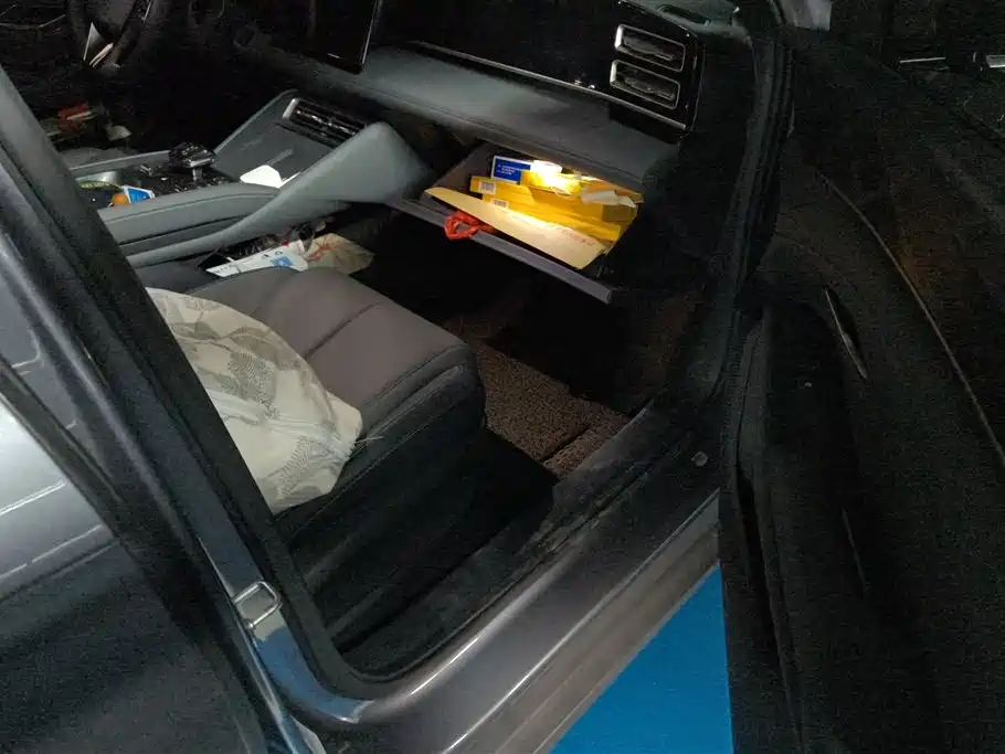 BYD Qin L 2024 DM-i 120KM Leading фото 8