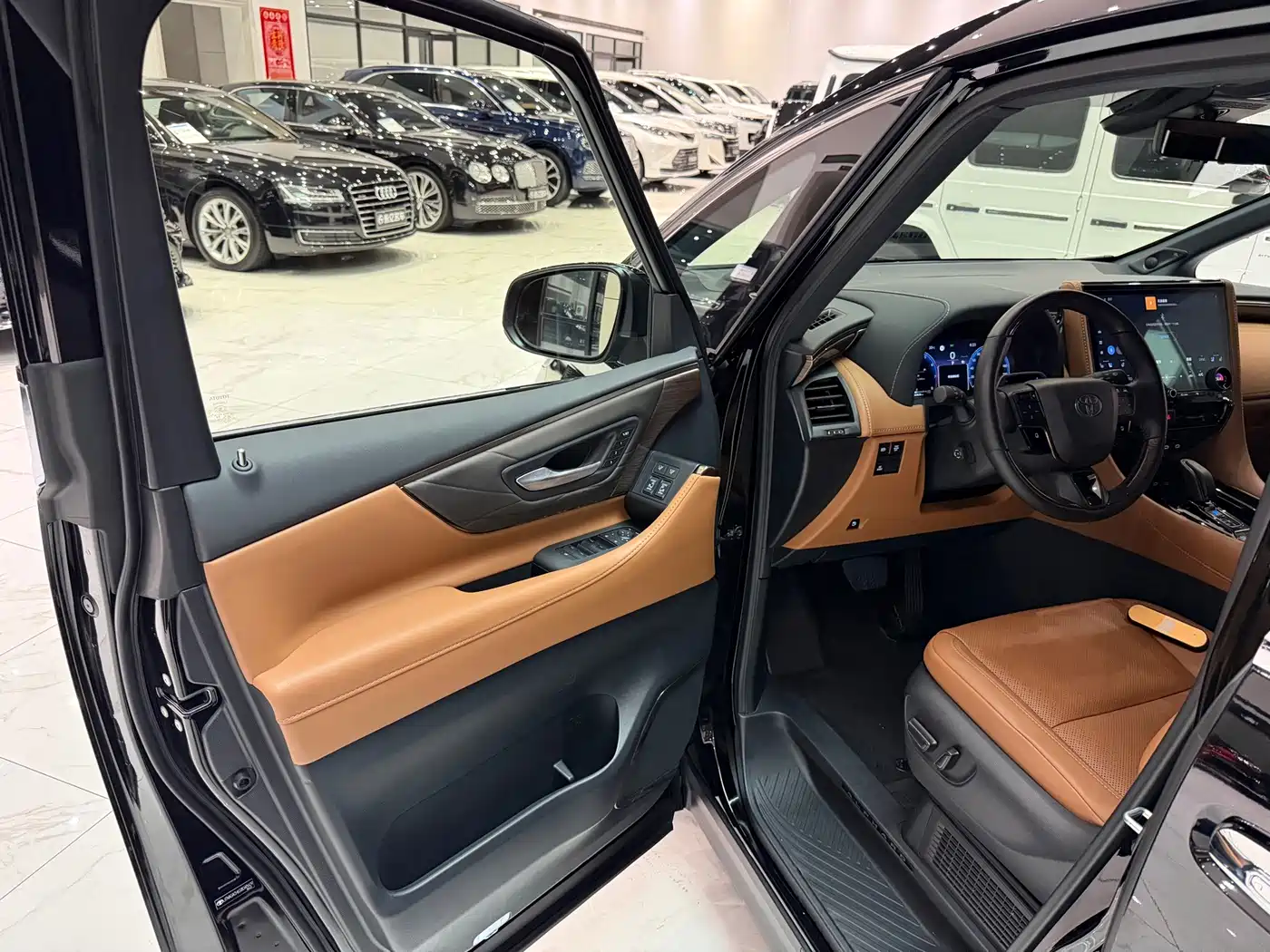 Toyota Alphard 2025 2024 Hybrid 2.5L Ultimate Enjoyment Edition