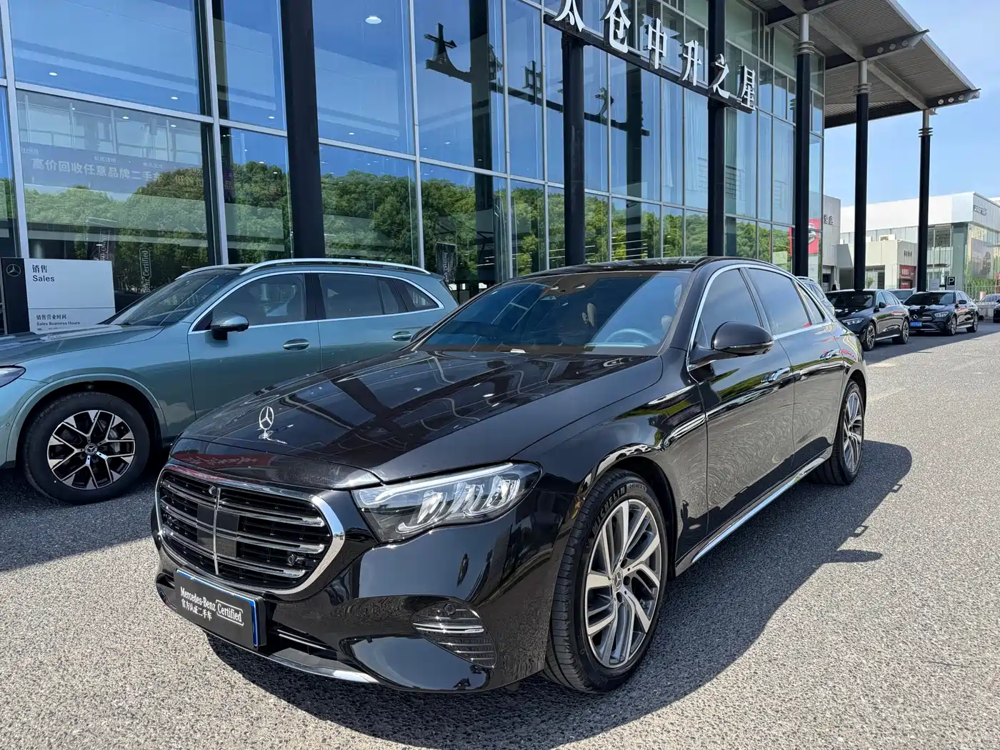 Mercedes-Benz E-Class 2025 E 300 L Fashion