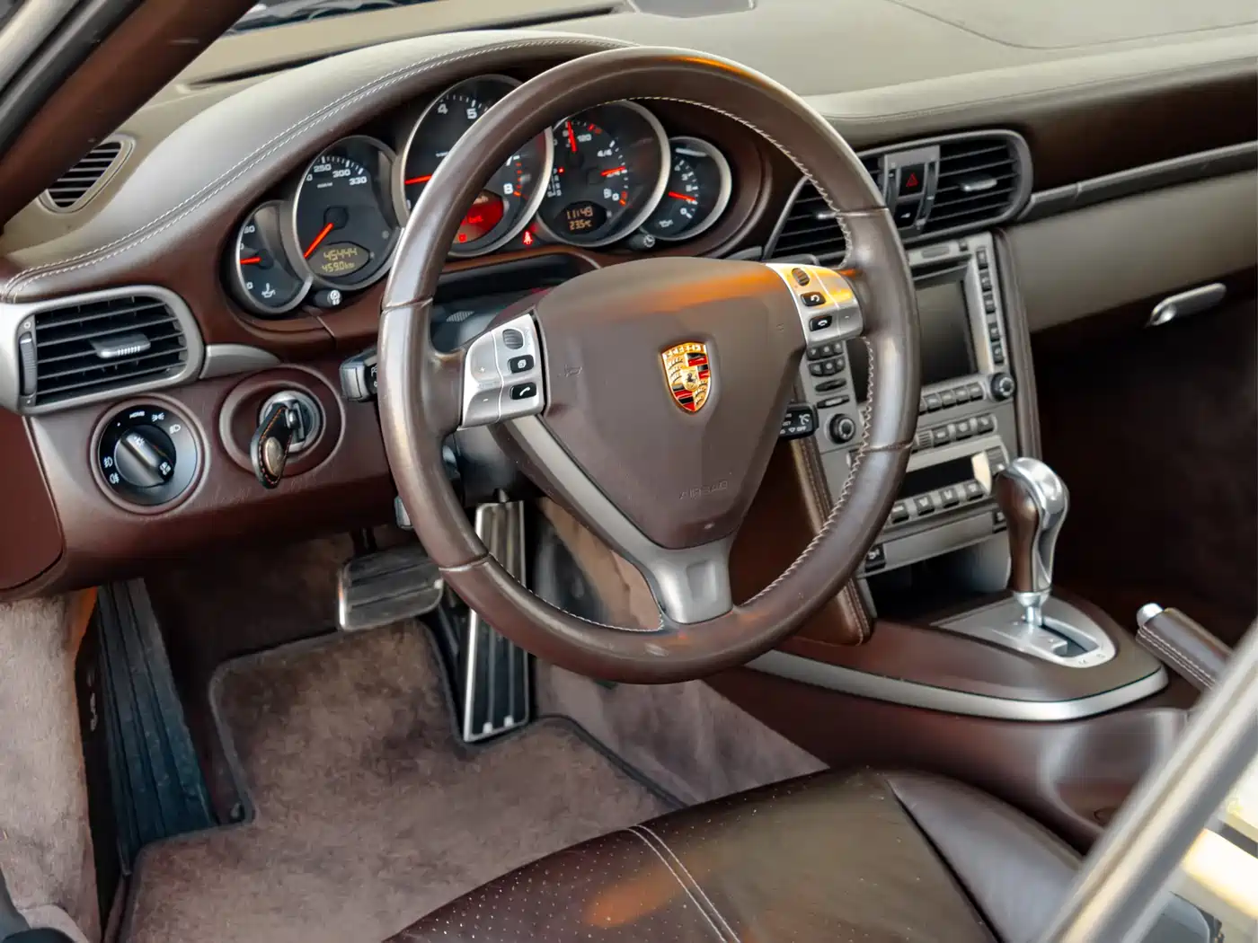 Porsche 911 2006 Carrera AT 3.6L фото 11