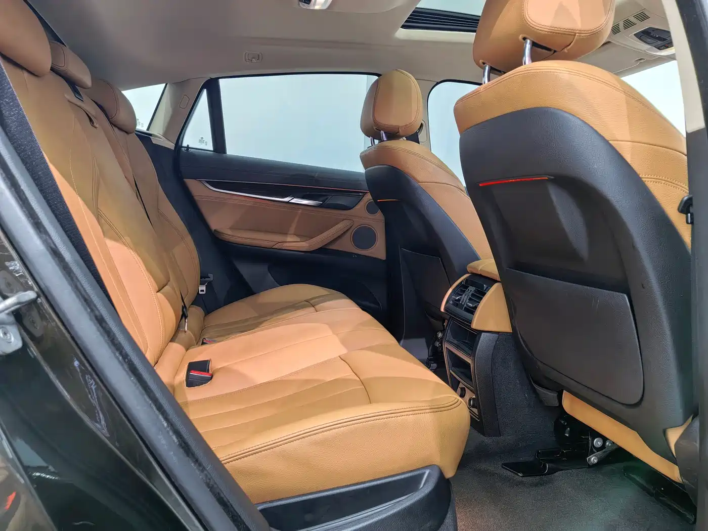 BMW X6 2015 xDrive35i Luxury Model фото 18
