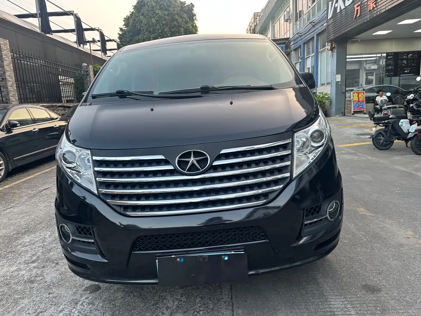 JAC Refine M5 2016 2014 Color Tour 2.0T Gasoline Automatic Business