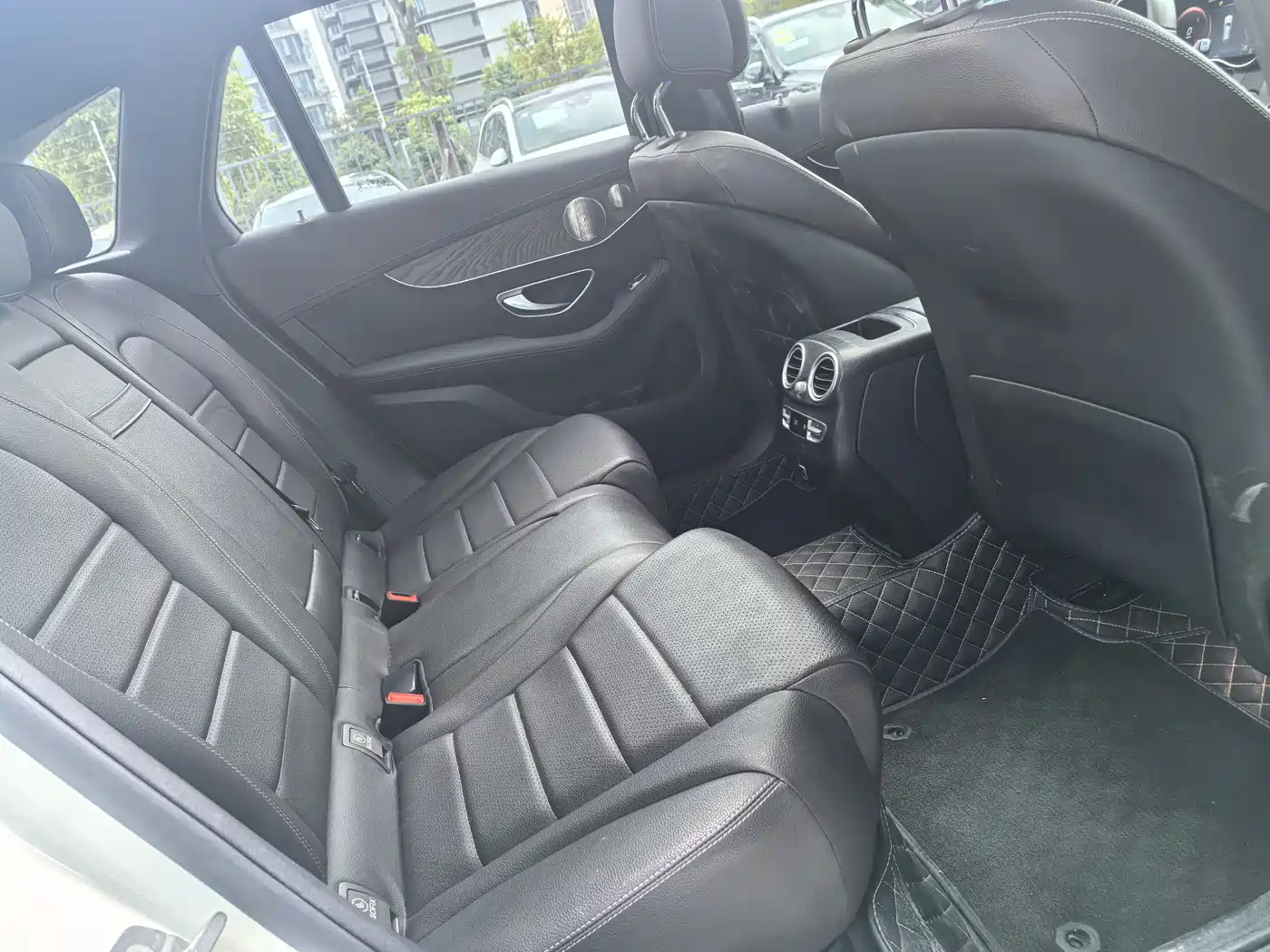 Mercedes-Benz GLC 2022 Model GLC 300 L 4MATIC Dynamic Edition фото 17