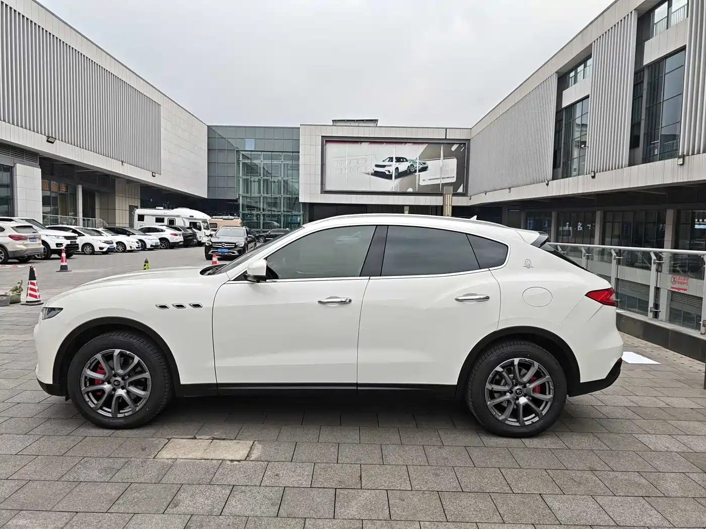 MASERATI LEVANTE