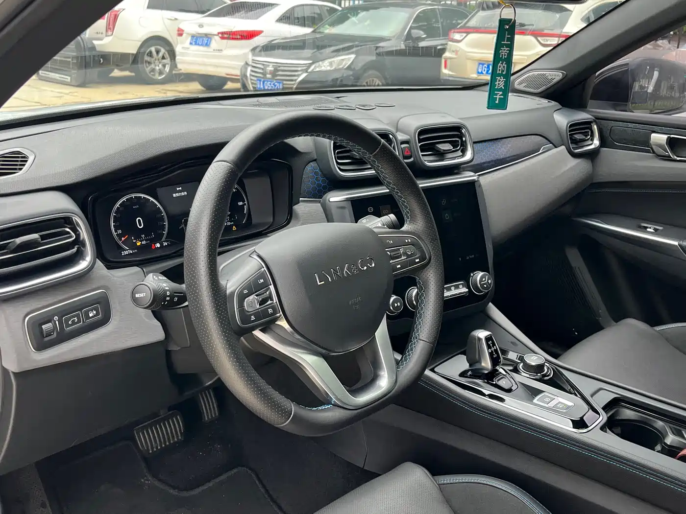 Lynk & Co 03 New Energy 2021 1.5T PHEV Pro фото 19