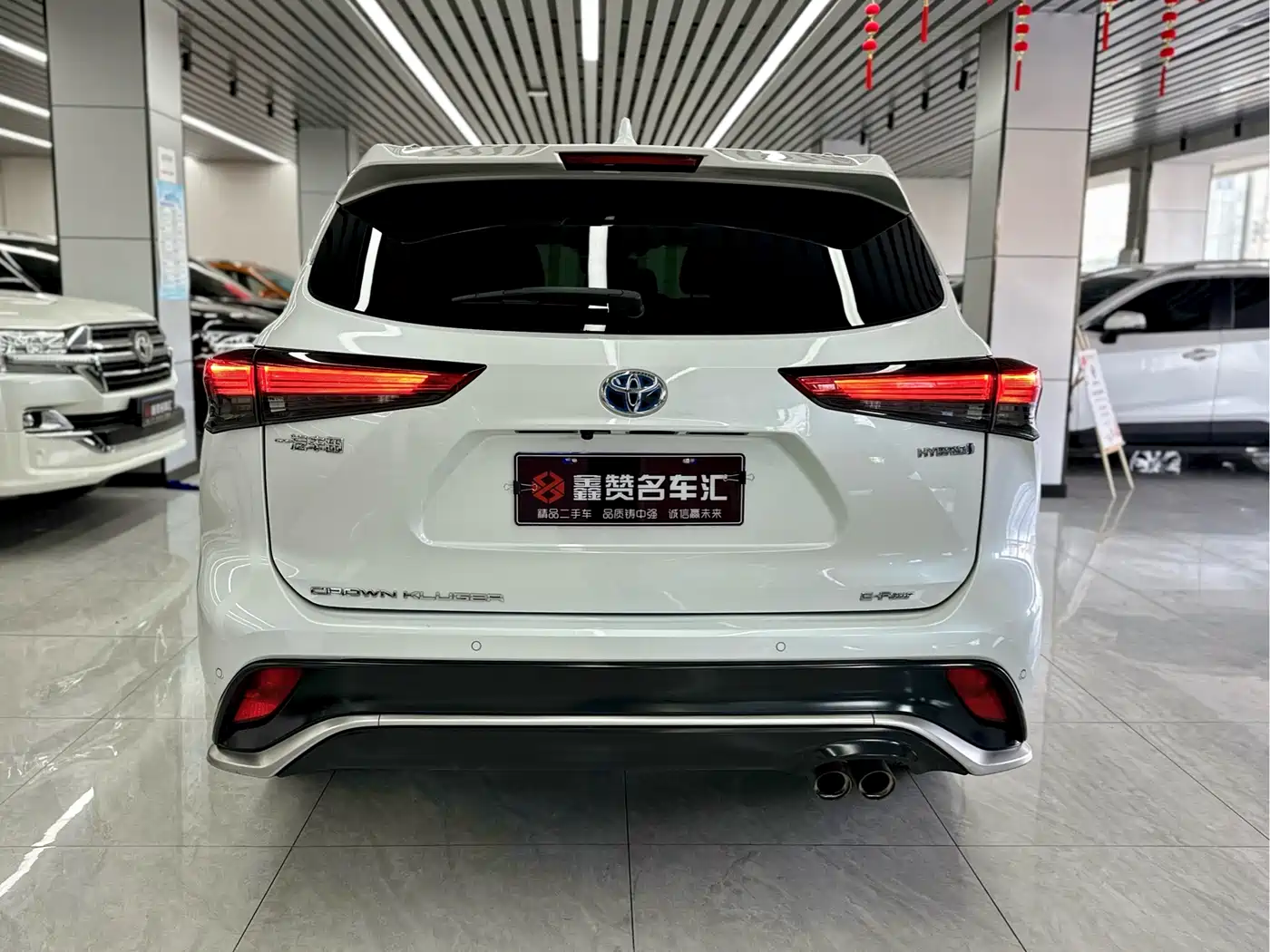 Toyota Crown Kluger 2022 2.5L HEV 4WD Premium Edition фото 9