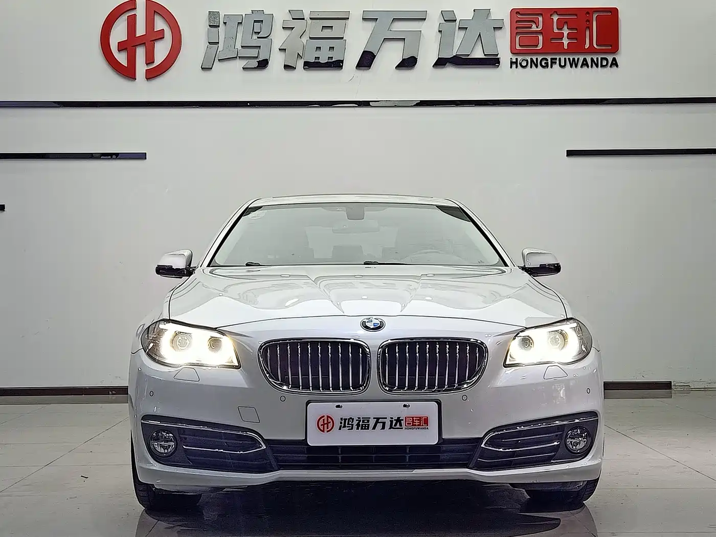 BMW 5 Series 2017 525Li Luxury Design Package фото 2