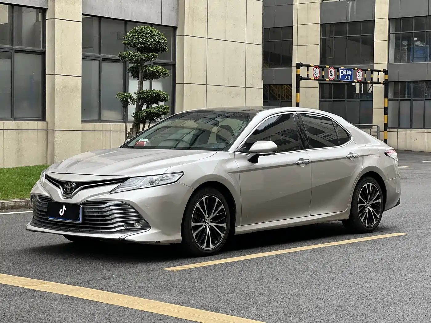 Toyota Camry 2018 2.5Q Flagship Edition