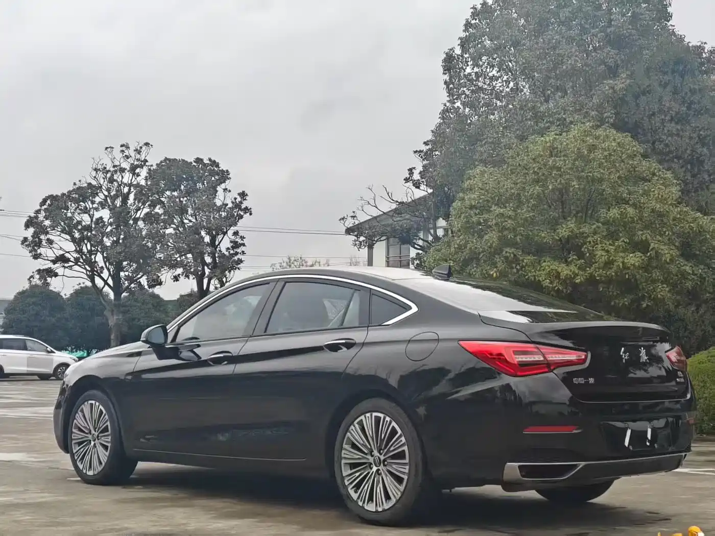 Hongqi H5 2020 1.5T DCT Qi Rhythm Edition фото 6