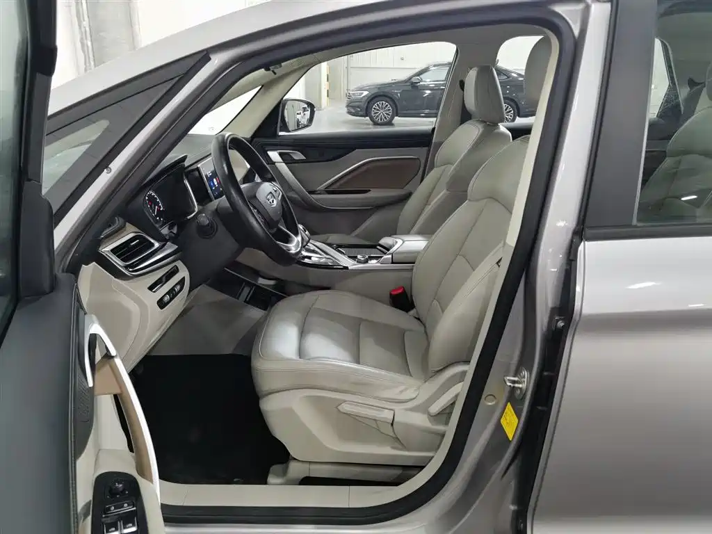 GEELY AUTOMOBILE JIAJIE