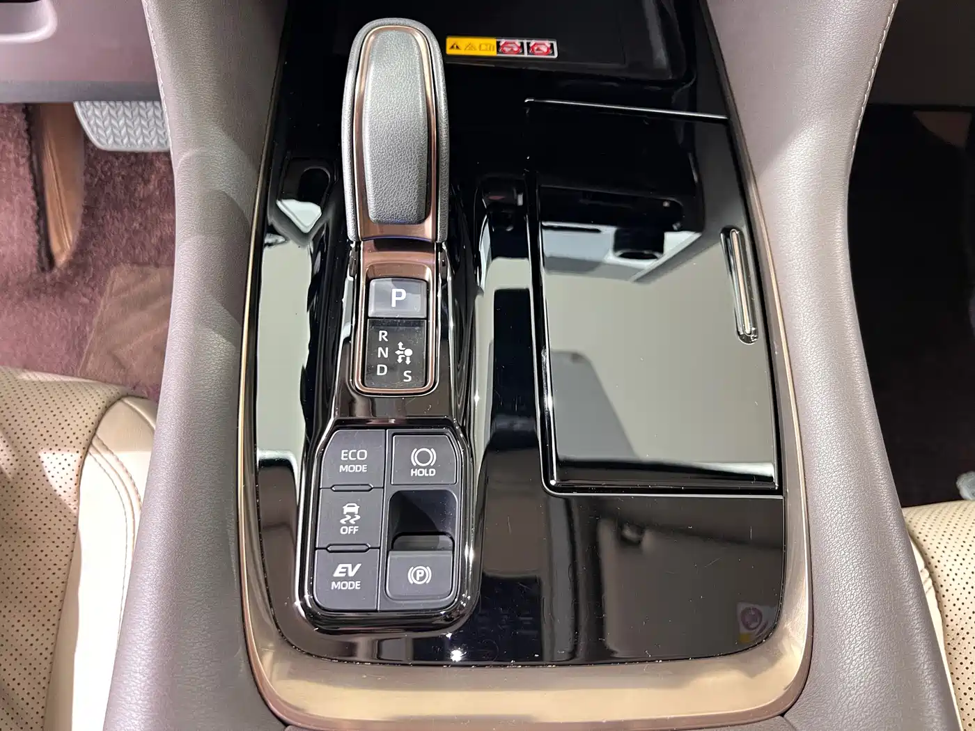 Toyota Alphard 2025 2024 Hybrid 2.5L Ultimate Enjoyment Edition