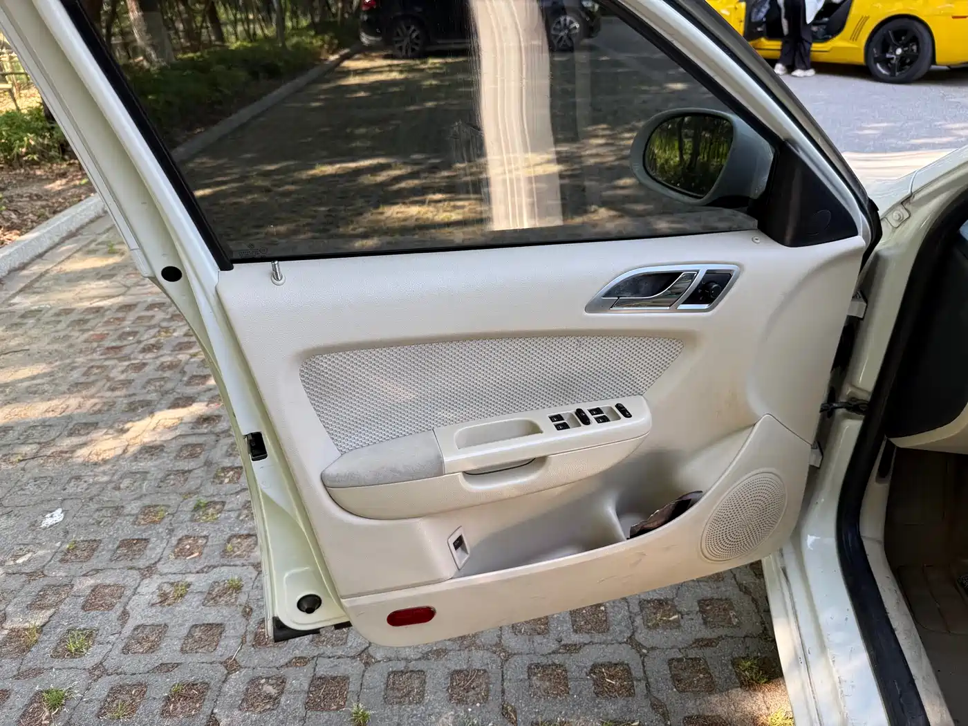 Volkswagen Lavida 2008 1.6L Automatic Elegance фото 10