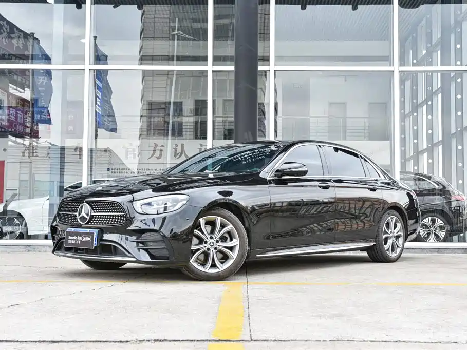 Mercedes-Benz E-Class 2022 E 300 L Sport Fashion фото 2