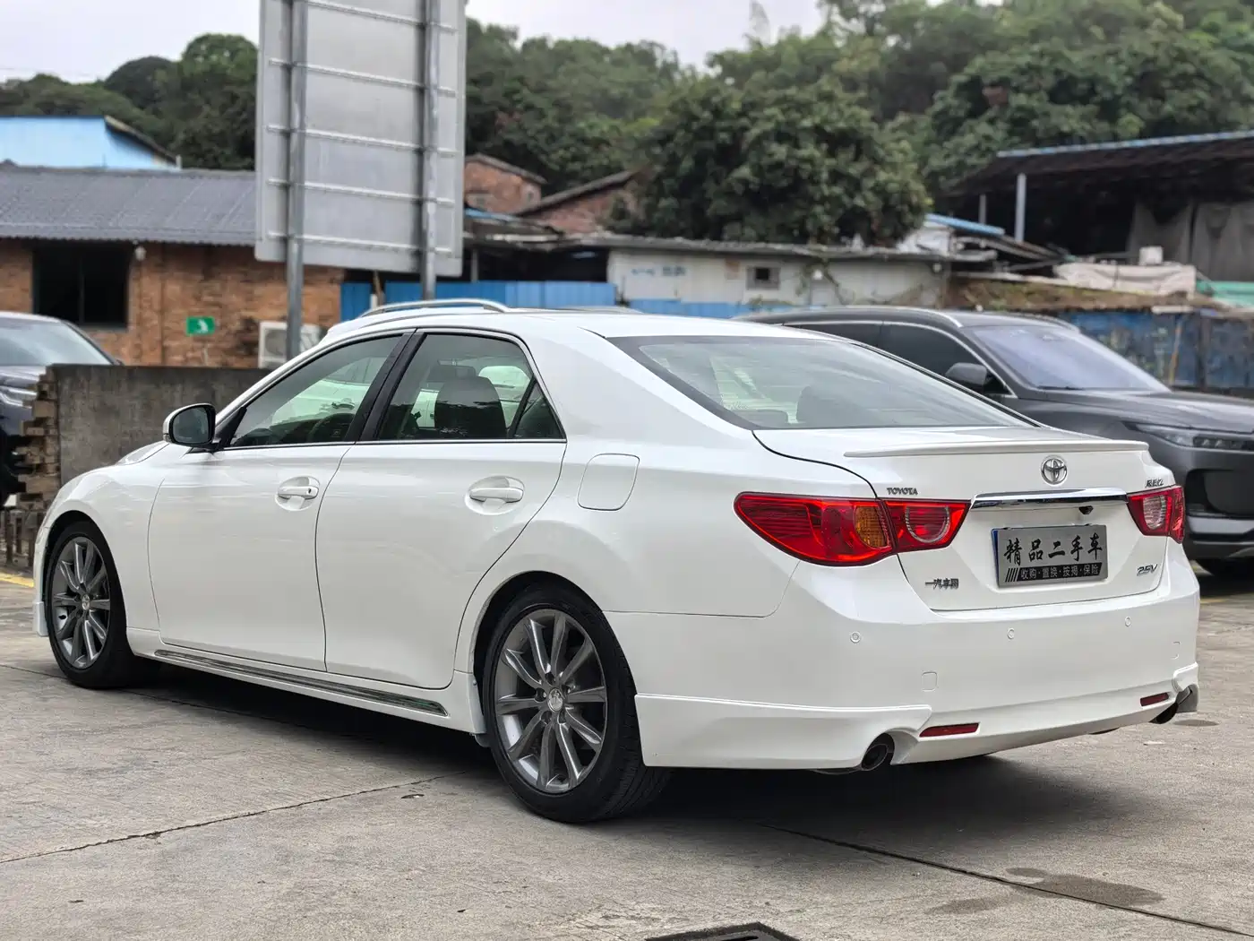 Toyota Reiz 2012 2.5V Grace Elite Styling Edition фото 7