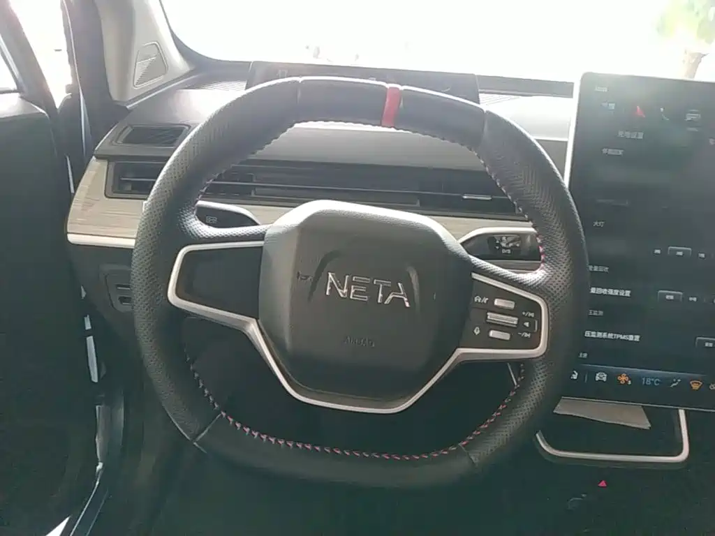 Nezha Auto Nezha V 2023 2022 Trend 300 Lite LFP