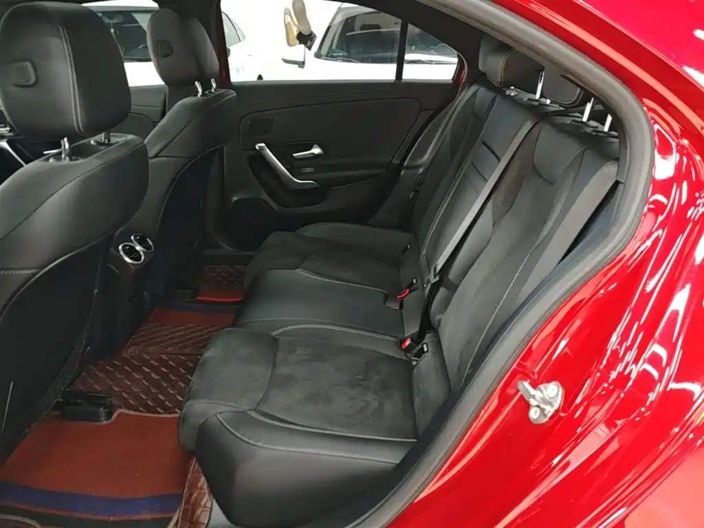 Mercedes-Benz A-Class 2020 A 200 L Sport Sedan фото 17