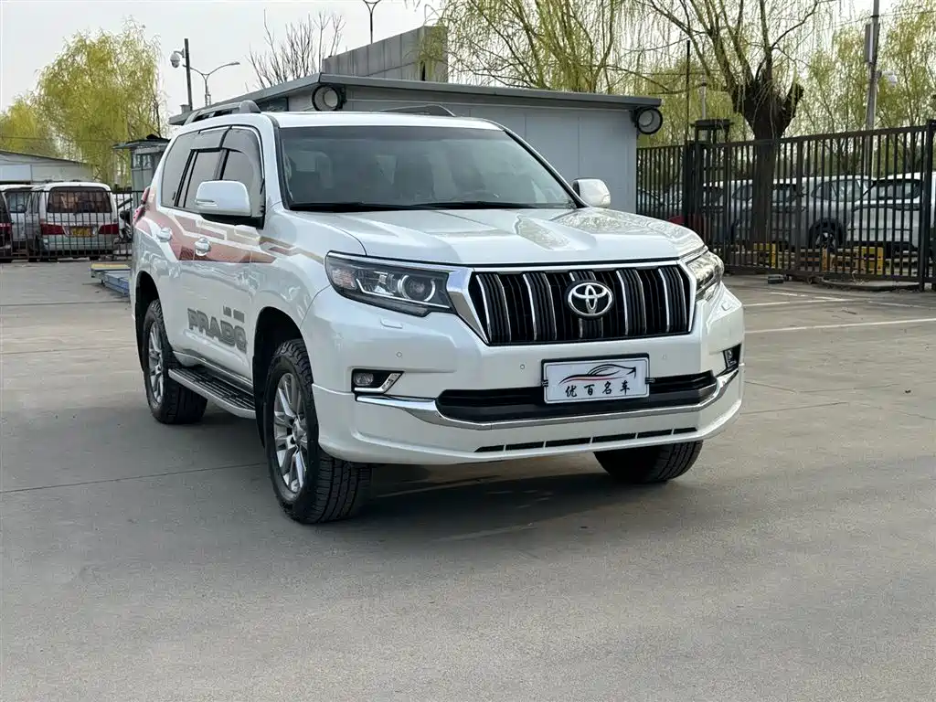 TOYOTA PRADO