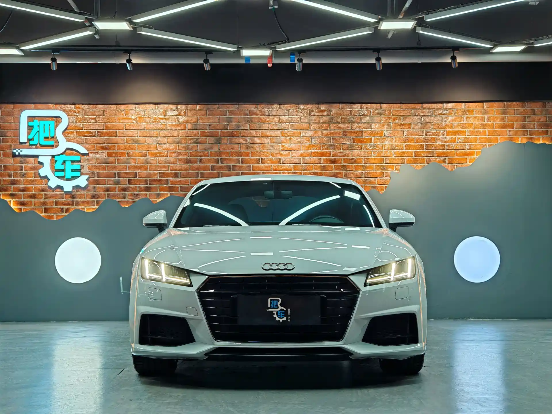 Фото 7 - Audi TT