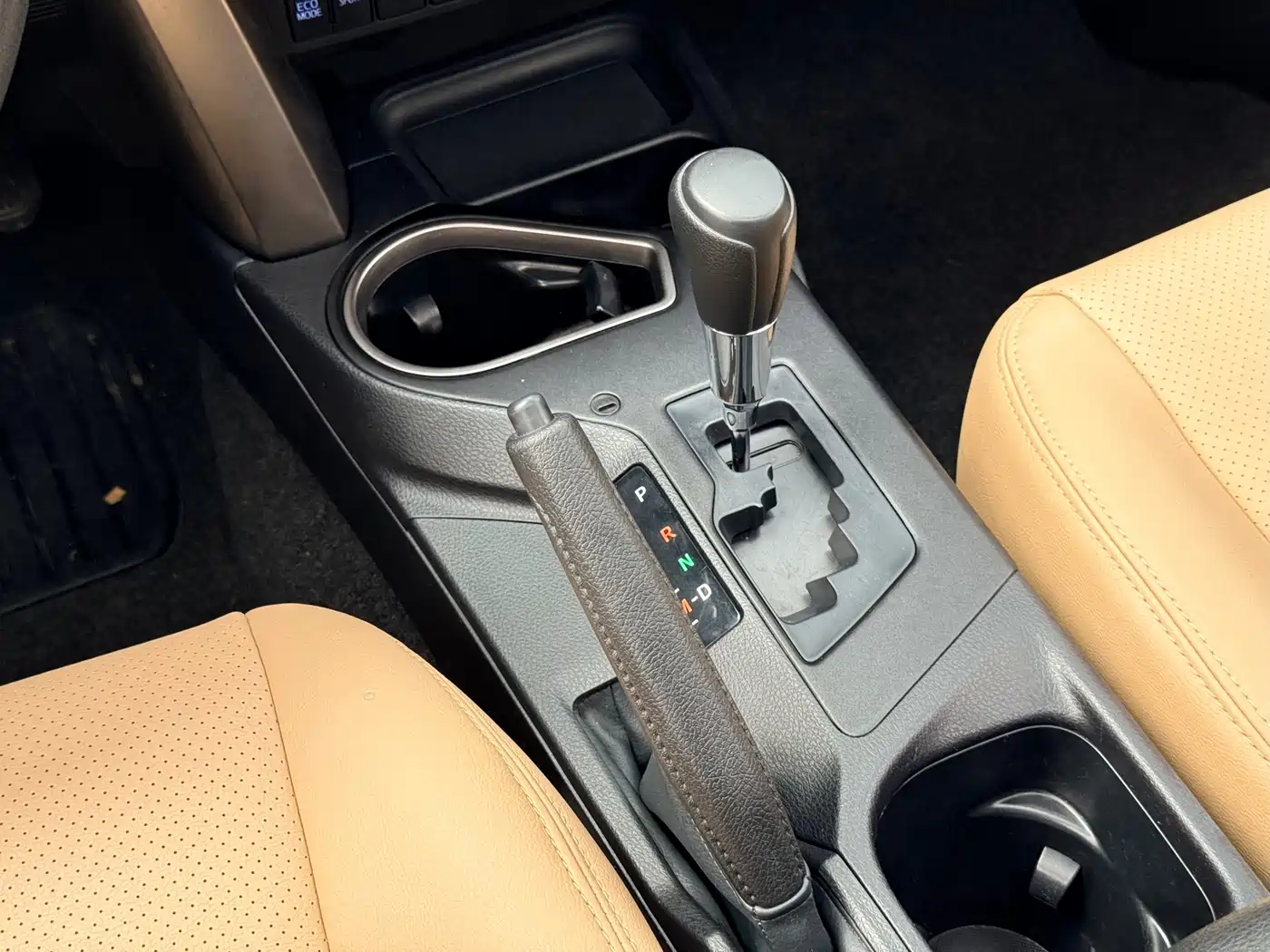 Toyota RAV4 Rongfang 2019 2.0L CVT 2WD Trend Edition China VI фото 8