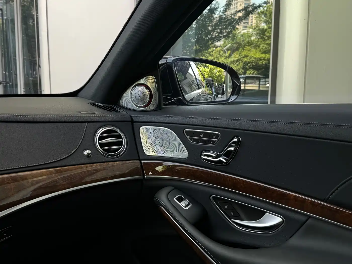 Mercedes-Benz S-Class AMG 2016 AMG S 63 L 4MATIC фото 24