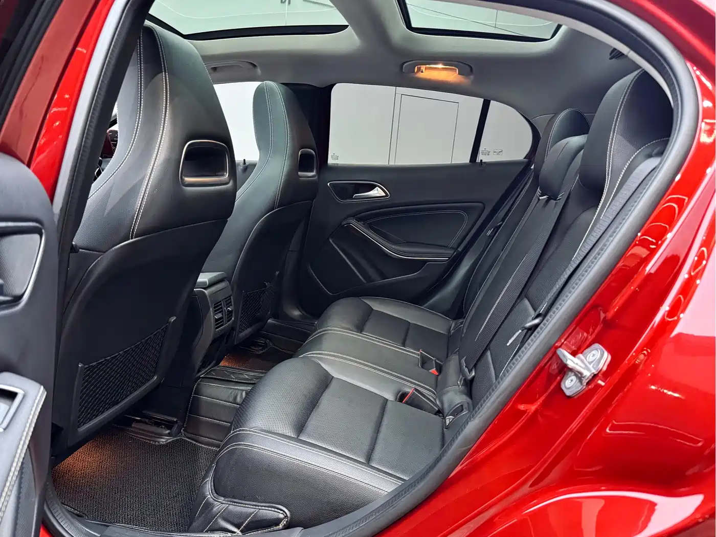 Mercedes-Benz GLA 2019 GLA 200 Dynamic фото 10