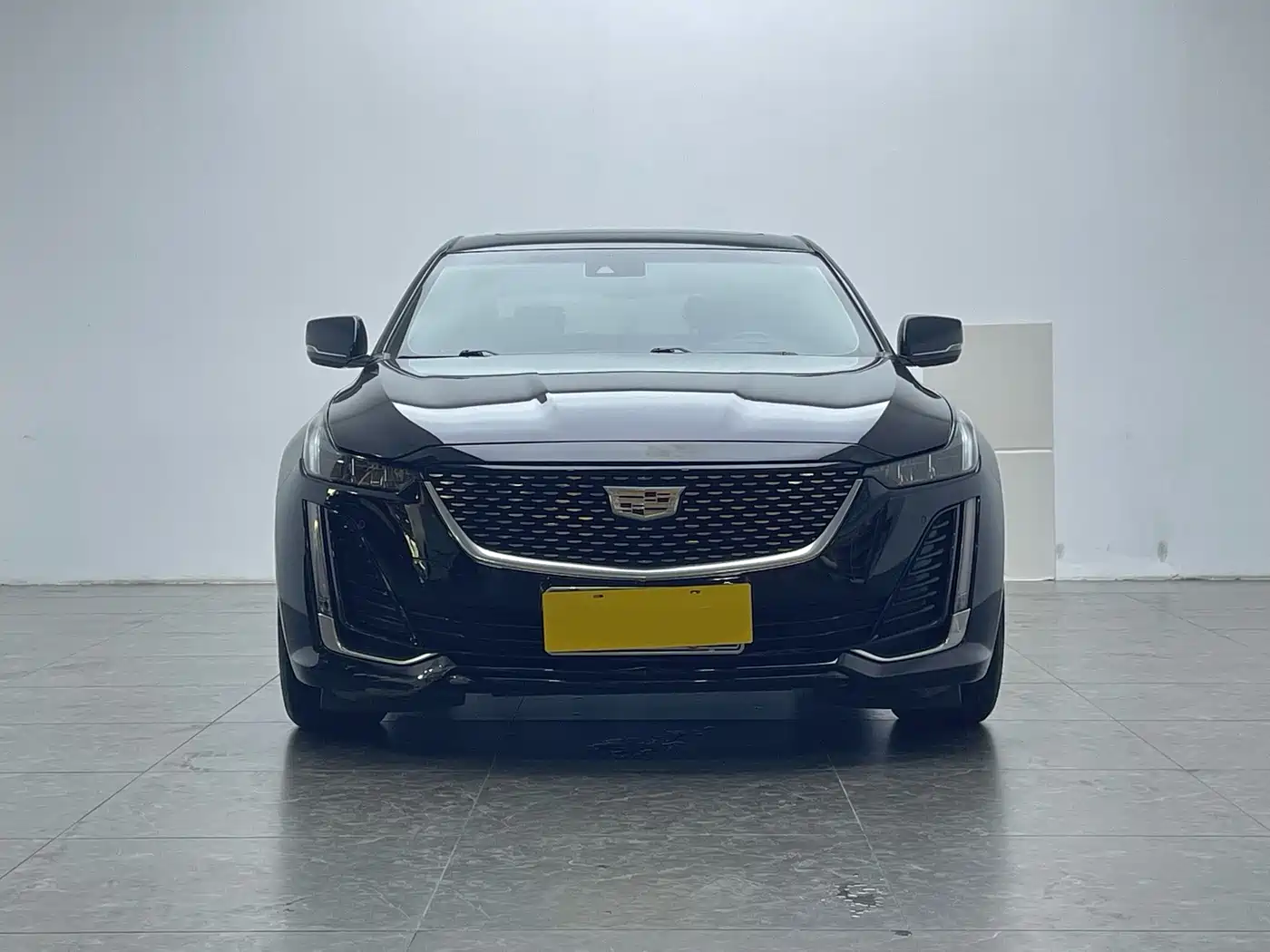 Фото 2 - Cadillac CT5
