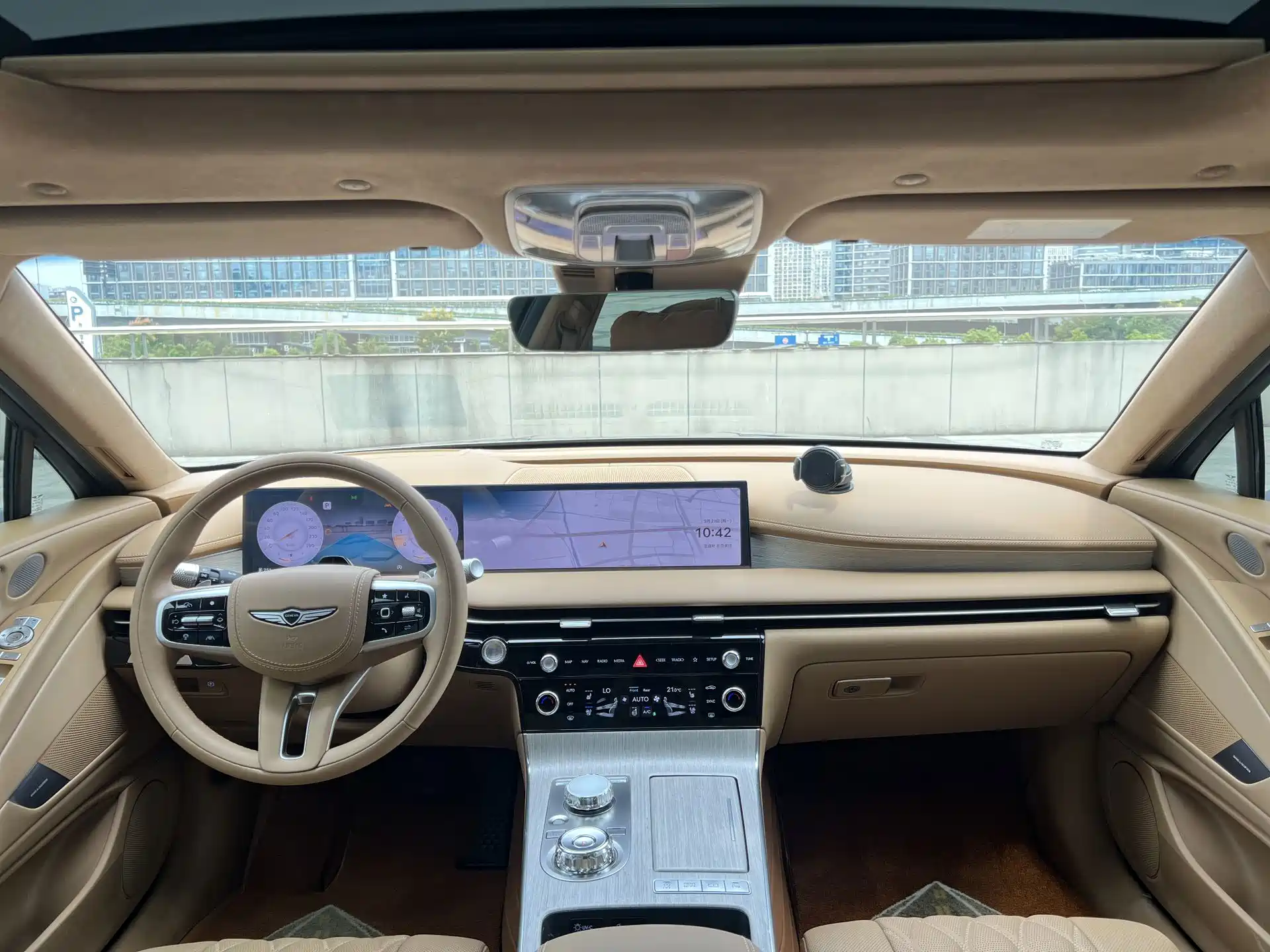 Фото 10 - Genesis G80