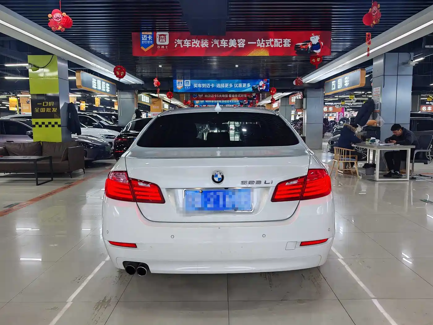BMW 5 Series 2014 528Li Leading Edition фото 4
