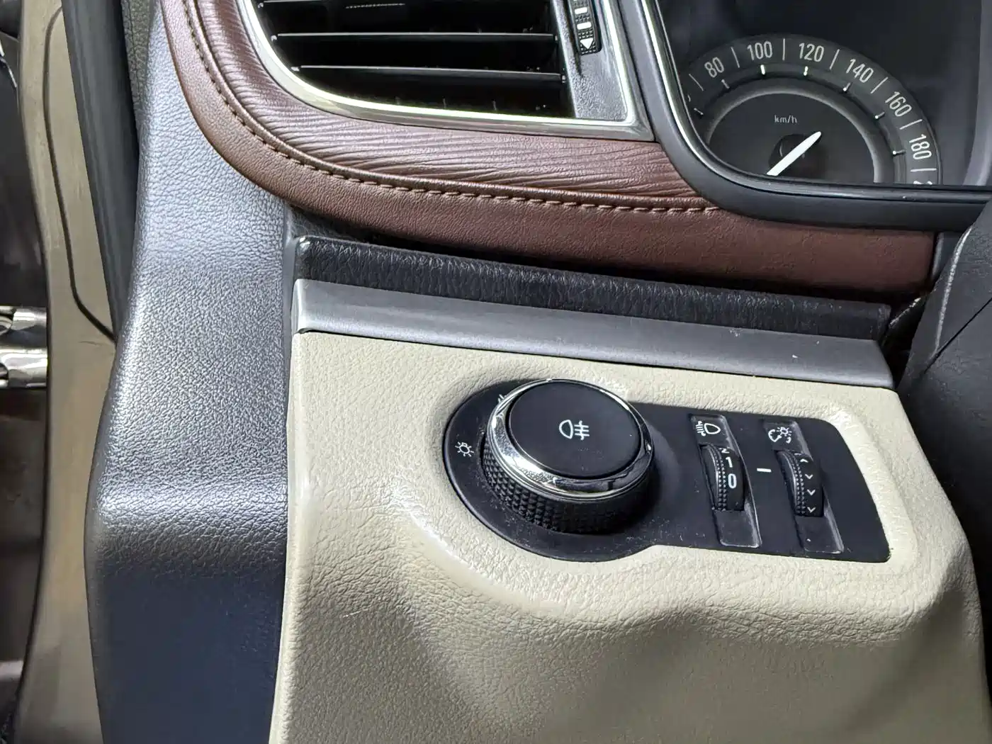 Buick GL8 2017 25S Luxury China V фото 19