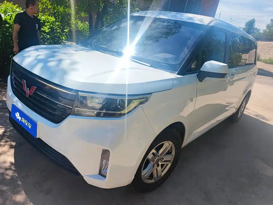 Wuling Motors Wuling Journey 2021 1.5T Manual Luxury Edition
