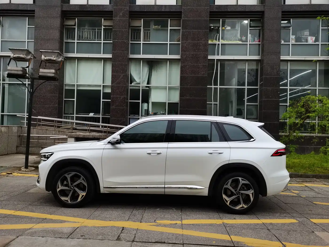 GEELY AUTOMOBILE XINGYUE L