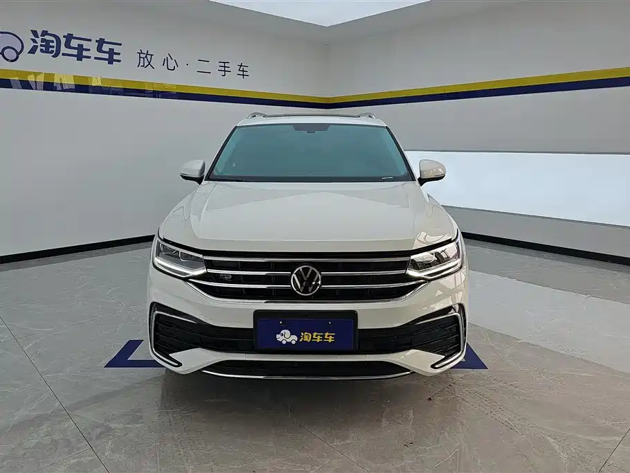 Volkswagen Tiguan L 2024 330TSI Automatic 2WD R-Line Premium Enjoyment Edition фото 2