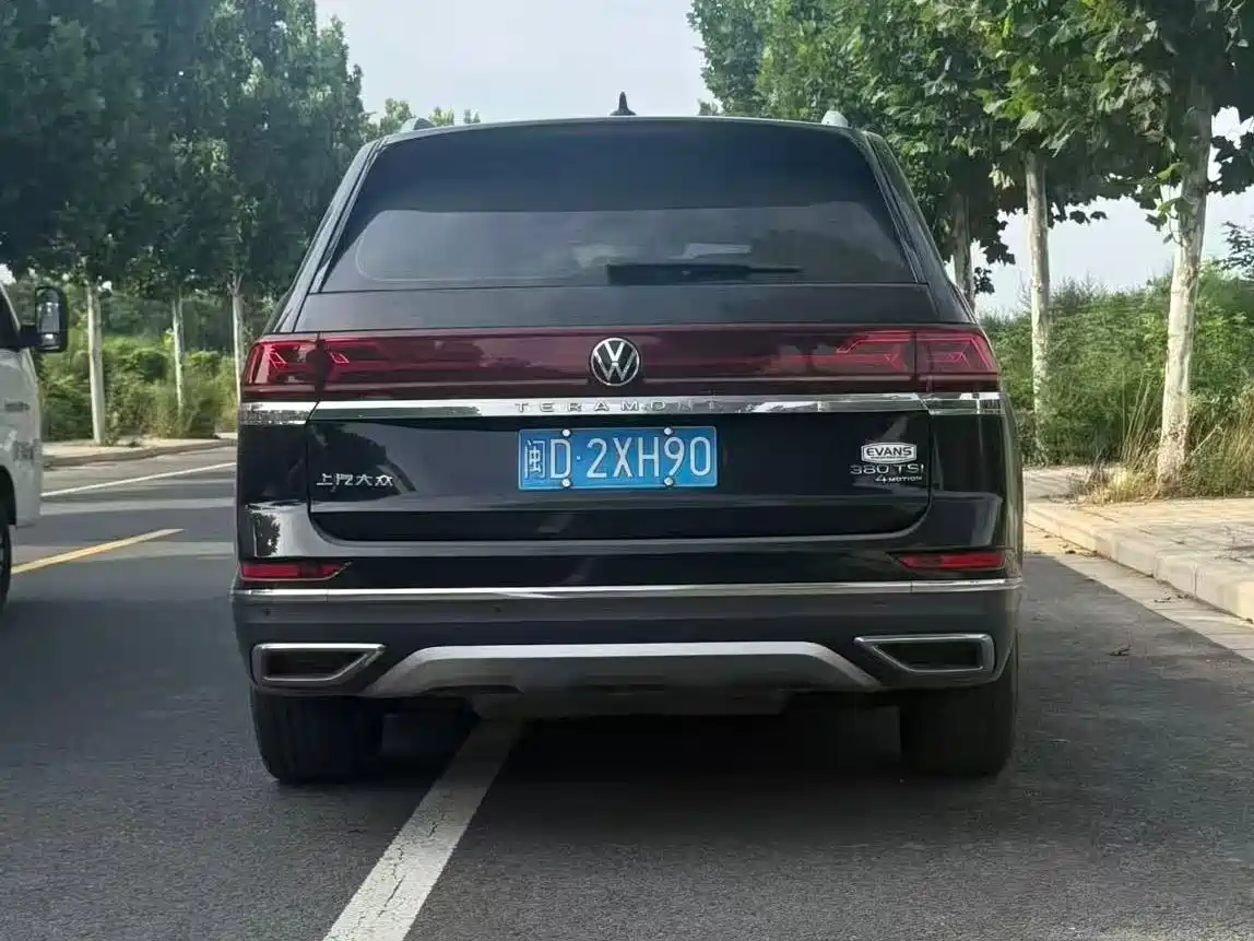 Фото 10 - Volkswagen Teramont