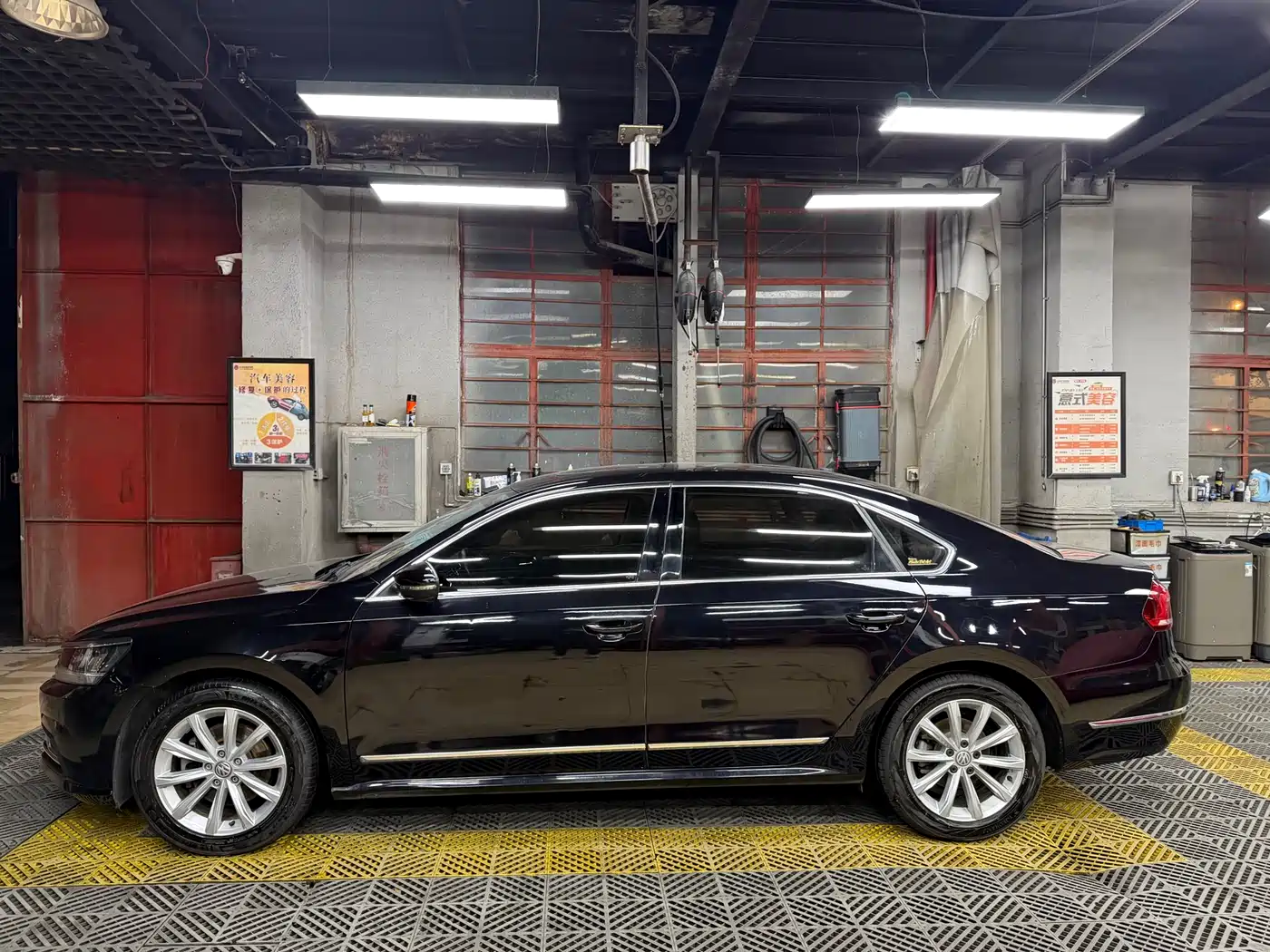Volkswagen Passat 2016 Model 380TSI DSG Prestige Edition фото 3